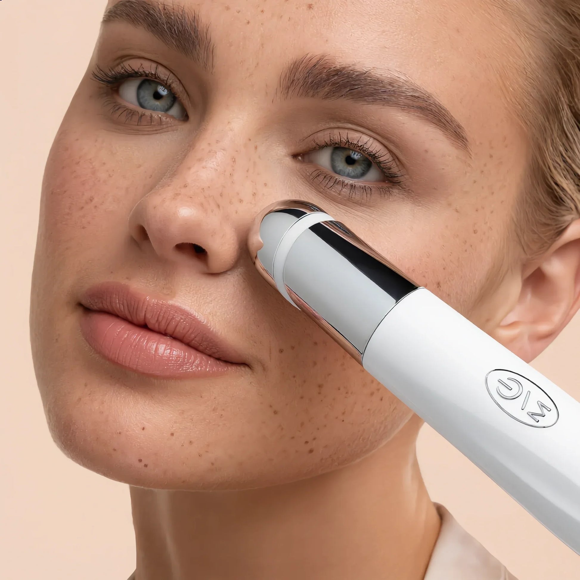 Noélune Eye & Face Massager Wand – LED Vibration Skincare Device - Noélune