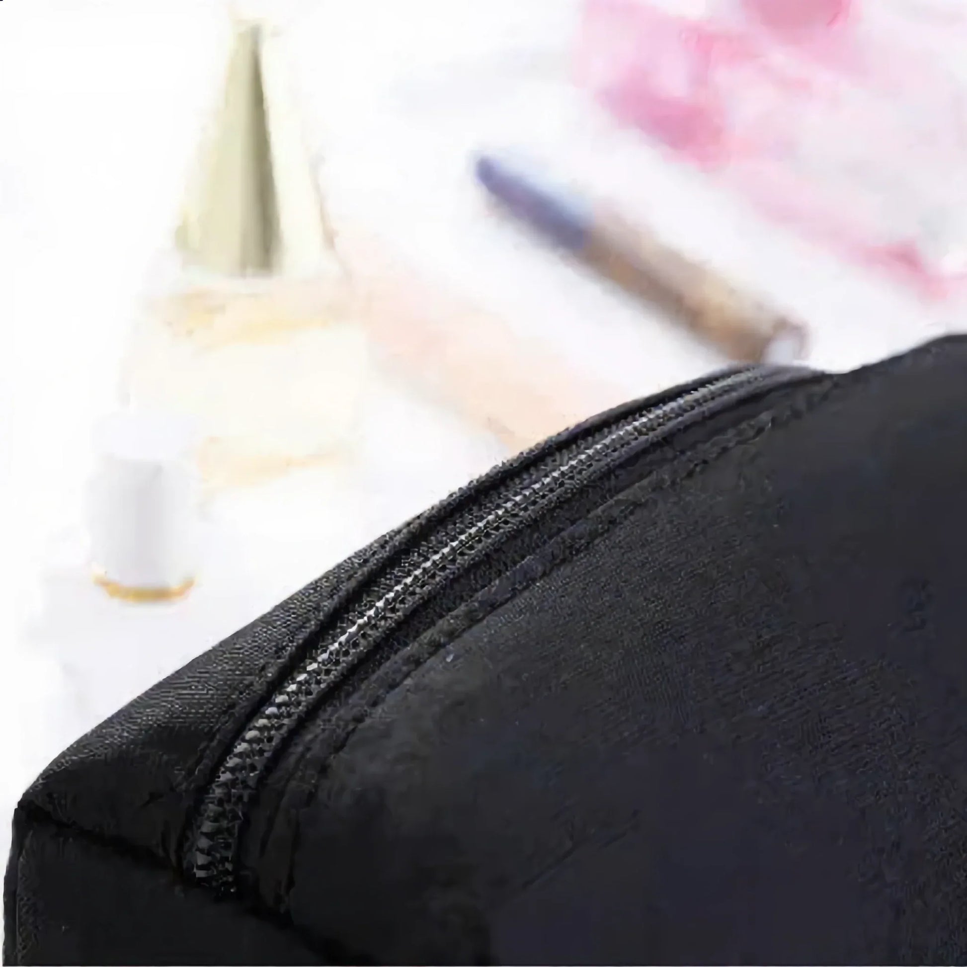 Noélune Compact Makeup Organizer Pouch – Waterproof Daily Storage - Noélune